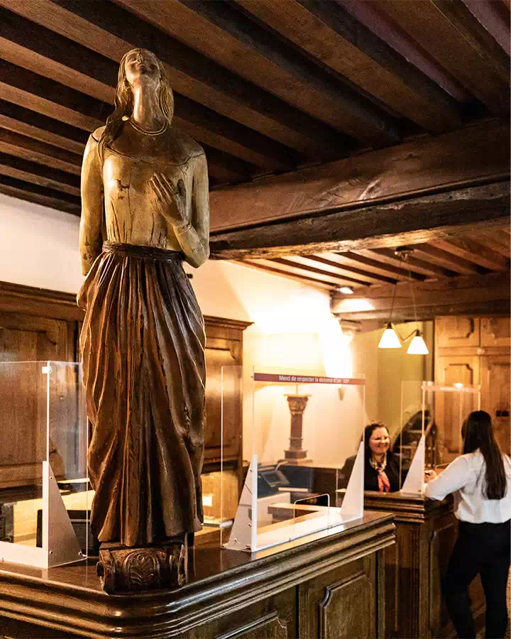 Hôtel et restaurant la Confiance sur le site touristique du Mont Saint-Michel Groupe la Mère Poulard 